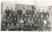 ELS ALUMNES DE L'ESCOLA DE XICS DE L'ANY 1943. Estan, entre altres: Amador, Eustaquio, Rodrigo, Esterio, Paco, Juan, Francisco, Antonio, Enriquet, Plácido, Alvaro,... (foto de Francisco Bono)